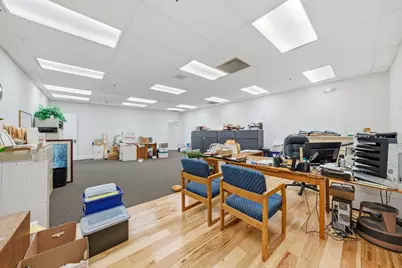 901 Burlington Avenue #208, Western Springs, IL 60558 - Photo 2