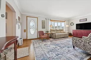 1908 Sunnyside Ave, Westchester, IL 60154 - Photo 6