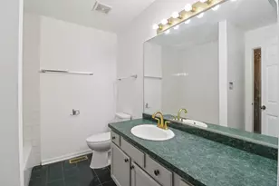 16627 Carse Ave, Harvey, IL 60426 - Photo 6