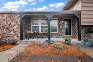 206 Meadows Rd S, Bourbonnais, IL 60914 - Photo 4