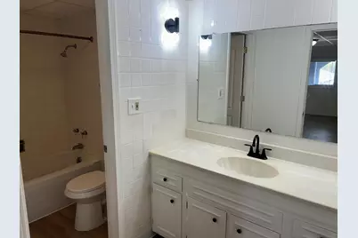 1231 N Galena Avenue #200, Dixon, IL 61021 - Photo 6