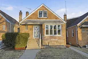 5533 N Menard Ave, Chicago, IL 60630 - Photo 2