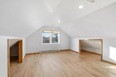 5533 N Menard Avenue, Chicago, IL 60630 - Photo 18