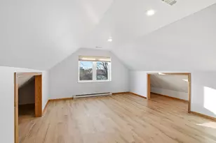 5533 N Menard Ave, Chicago, IL 60630 - Photo 18