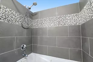5533 N Menard Ave, Chicago, IL 60630 - Photo 10