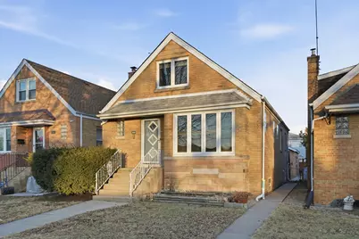 5533 N Menard Avenue, Chicago, IL 60630 - Photo 1