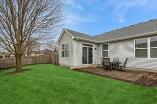 820 Bellevue Cir, Oswego, IL 60543 - Photo 22