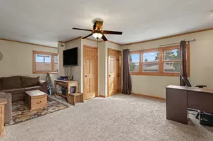 10541 S 84th Ave, Palos Hills, IL 60465 - Photo 4