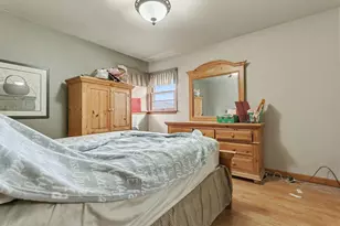 10541 S 84th Ave, Palos Hills, IL 60465 - Photo 12