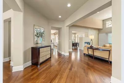 1807 Midwest Club Parkway, Oak Brook, IL 60523 - Photo 10