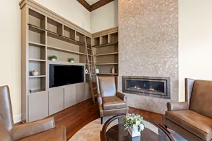 1807 Midwest Club Pkwy, Oak Brook, IL 60523 - Photo 16