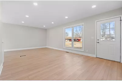 40 Chatham Place, Montgomery, IL 60538 - Photo 8