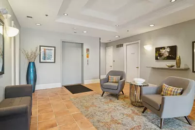 20 Trafalgar Square #401, Lincolnshire, IL 60069 - Photo 2