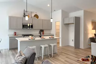 154 S Llanos St, Cortland, IL 60112 - Photo 10