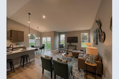 152 S Llanos Street, Cortland, IL 60112 - Photo 8