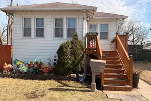 16951 Winchester Ave, Hazel Crest, IL 60429 - Photo 1