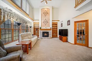 1101 King Edward Ave, Saint Charles, IL 60174 - Photo 10