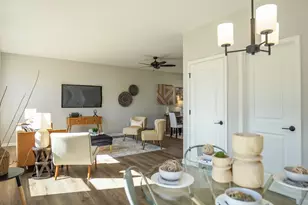 20 W Sandalwood Ave, Cortland, IL 60112 - Photo 16