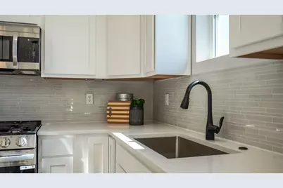 20 W Sandalwood Avenue, Cortland, IL 60112 - Photo 8