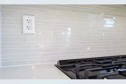 20 W Sandalwood Avenue, Cortland, IL 60112 - Photo 10