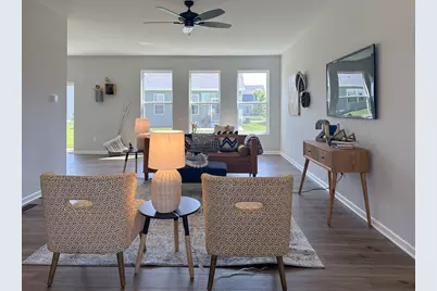 20 W Sandalwood Avenue, Cortland, IL 60112 - Photo 6