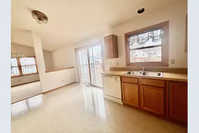 1306 S State Street, Belvidere, IL 61008 - Photo 14