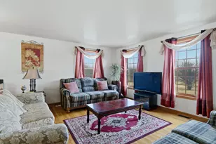 3837 E 30th Rd, Sheridan, IL 60551 - Photo 10