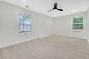 401 S 4th Ave, Libertyville, IL 60048 - Photo 16