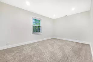 401 S 4th Ave, Libertyville, IL 60048 - Photo 18