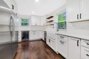 401 S 4th Ave, Libertyville, IL 60048 - Photo 8