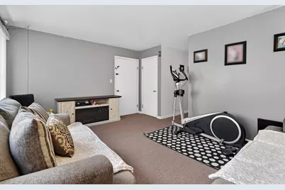 1524 N Caryl Avenue, Melrose Park, IL 60160 - Photo 4