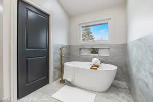 541 Braemar Ave, Naperville, IL 60563 - Photo 48