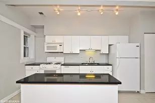 [Address not provided], Chicago, IL 60613 - Photo 2