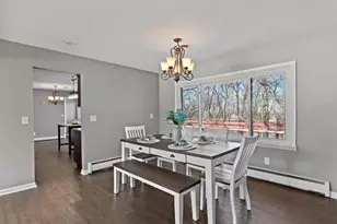 8210 Ridgewood Rd, Rock Island, IL 61201 - Photo 18