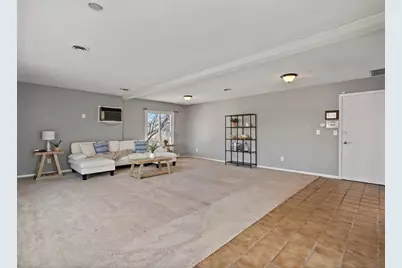 8210 Ridgewood Road, Rock Island, IL 61201 - Photo 24