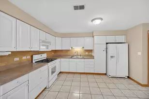 [Address not provided], Chicago, IL 60641 - Photo 26