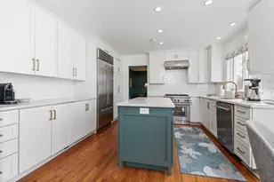 890 S Cherokee Rd, Lake Forest, IL 60045 - Photo 12