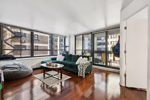 222 E Pearson St, Chicago, IL 60611 - Photo 2