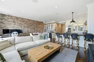 955 W Webster Ave, Chicago, IL 60614 - Photo 10