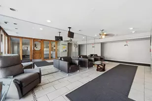 10015 Beverly Dr, Skokie, IL 60076 - Photo 20