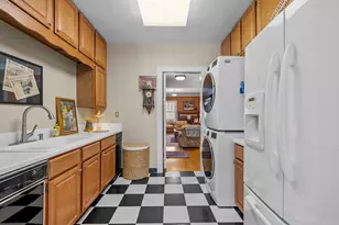 1190 W Old Ml Rd, Lake Forest, IL 60045 - Photo 16