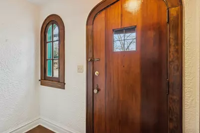 802 Kirkwood Avenue, Winthrop Harbor, IL 60096 - Photo 10