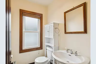 802 Kirkwood Avenue, Winthrop Harbor, IL 60096 - Photo 12