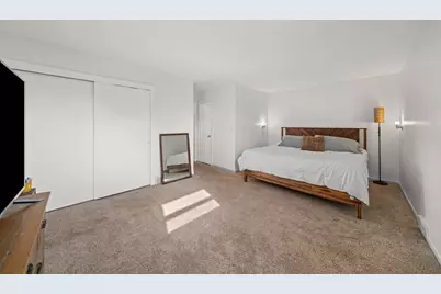 338 Lakelawn Boulevard, Aurora, IL 60506 - Photo 14