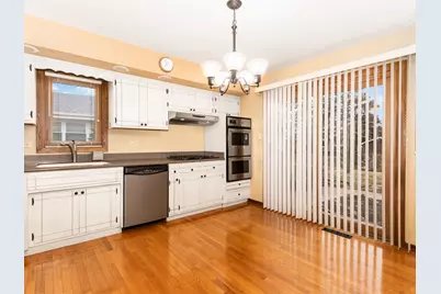 7601 Sycamore Drive, Orland Park, IL 60462 - Photo 6