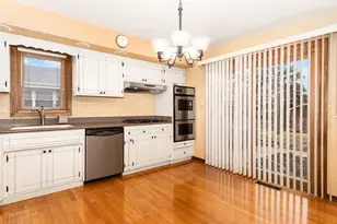 7601 Sycamore Dr, Orland Park, IL 60462 - Photo 6