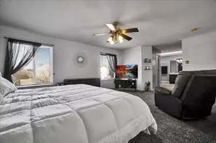 711 Blossom Ct, Oswego, IL 60543 - Photo 28