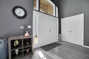 711 Blossom Ct, Oswego, IL 60543 - Photo 6