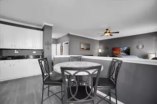 711 Blossom Ct, Oswego, IL 60543 - Photo 12