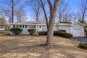 1348 Dairy Ln, Mundelein, IL 60060 - Photo 1